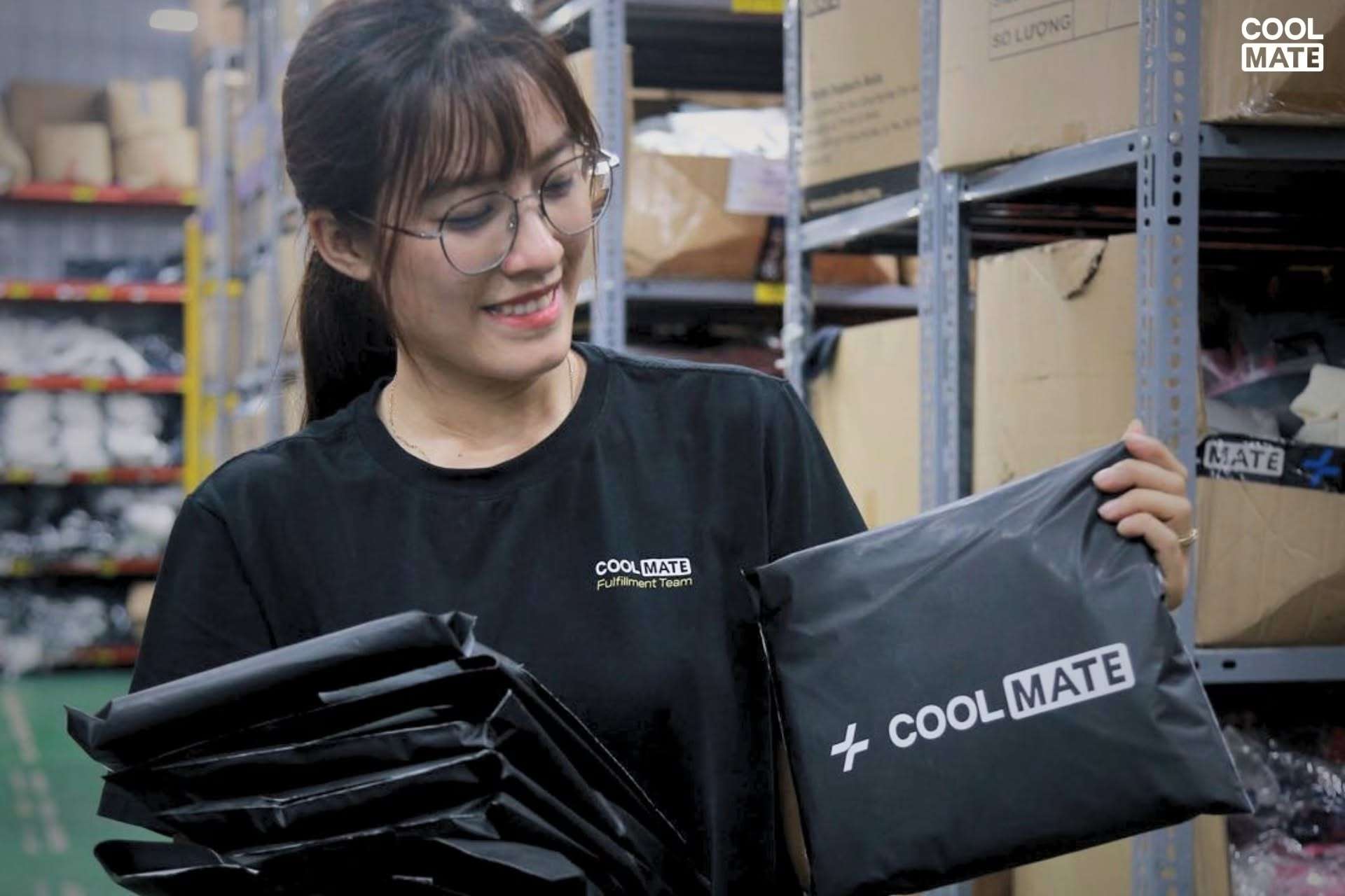 Túi đóng gói đơn hàng Coolmate