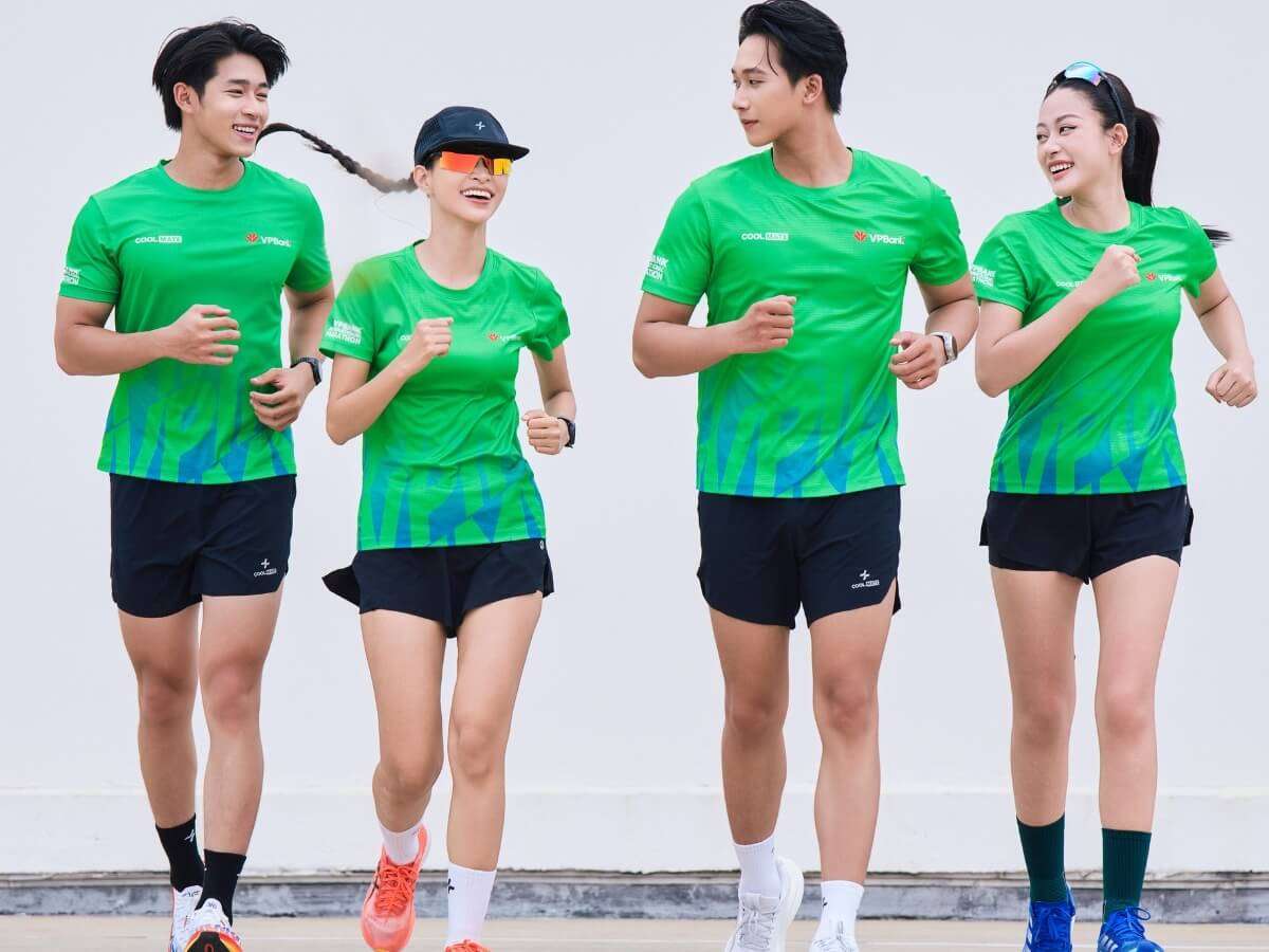 Áo đồng phục thể thao thoải mái, phù hợp giải chạy và sự kiện