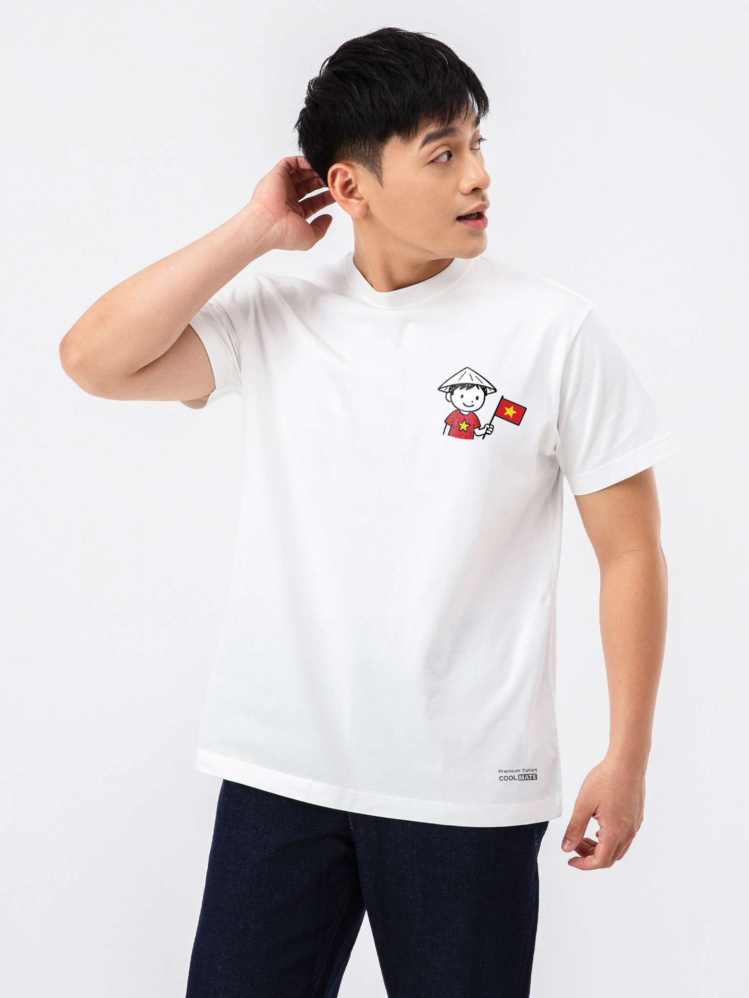 Áo thun Cotton Compact Bé trai cầm cờ
