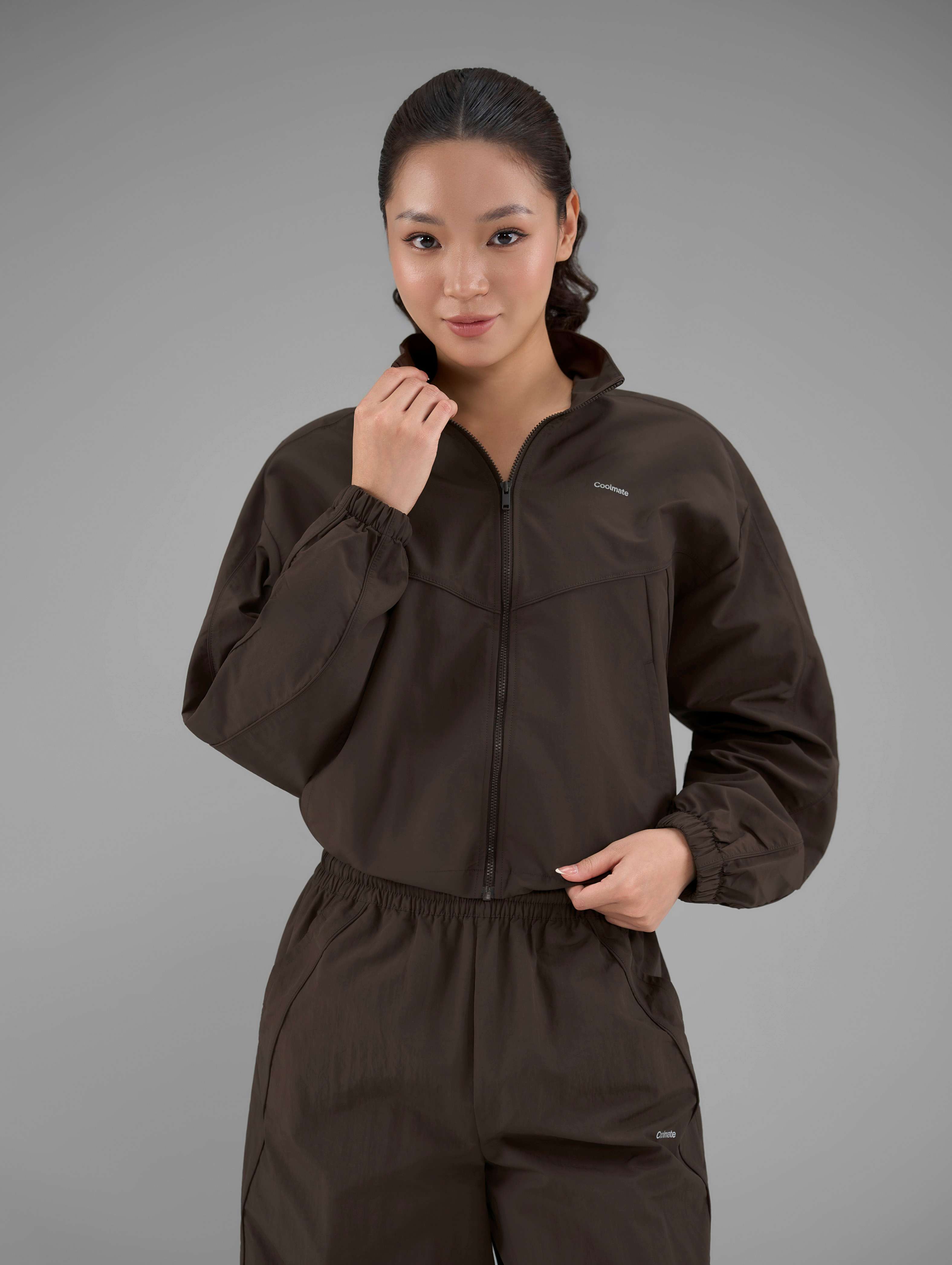 Áo khoác nữ Track Jacket Windbreaker khoá kéo