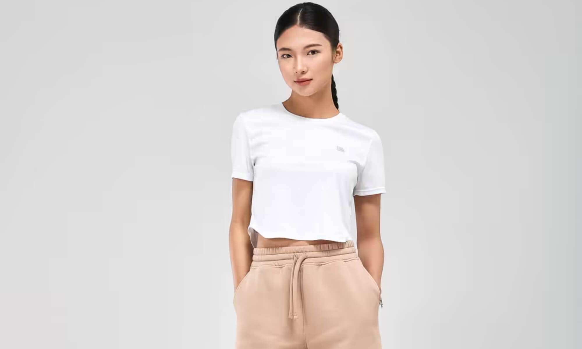 Áo croptop nữ Coolmate tôn eo, thoáng nhẹ, linh hoạt từ phòng tập đến phố xinh