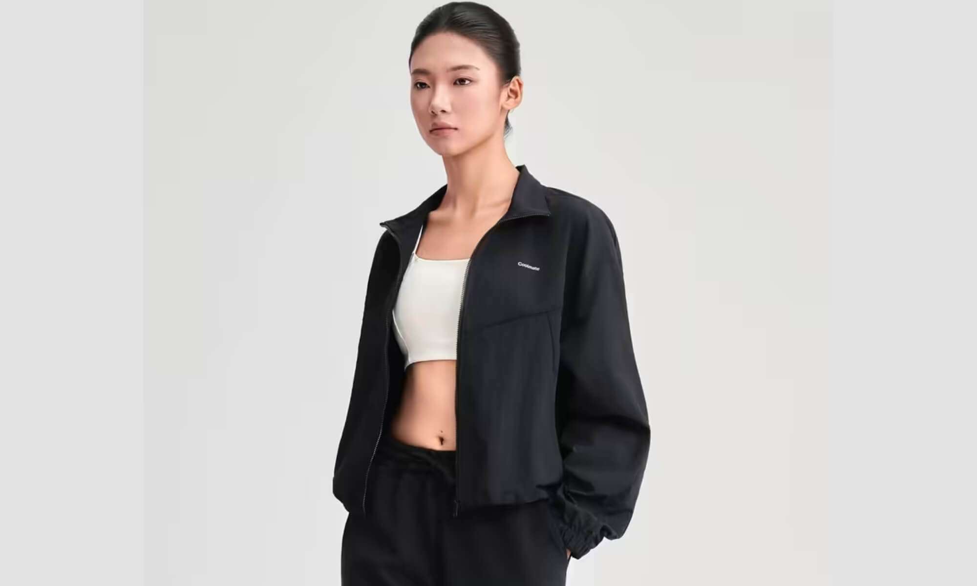 Áo khoác nữ Track Jacket Windbreaker khoá kéo siêu nhẹ, năng động, dễ phối