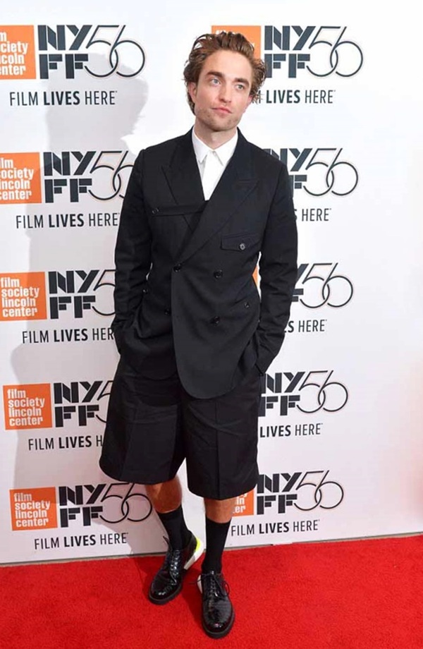 Diễn viên Robert Pattinson có gu thời trang đa dạng