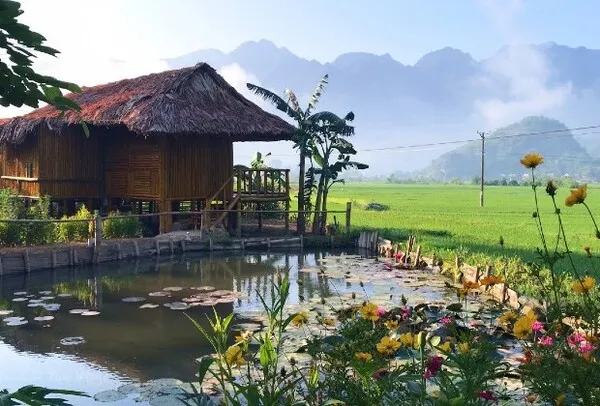 Bản Nhót - bản làng truyền thống mộc mạc nên ghé thăm khi du lịch Mai Châu