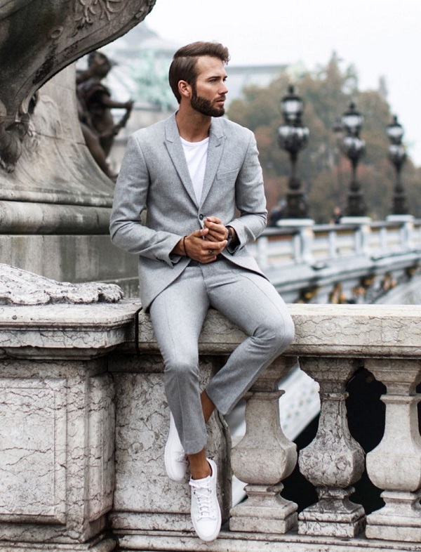 Suit chất liệu vải linen là một items thời trang nam hè đáng để thử