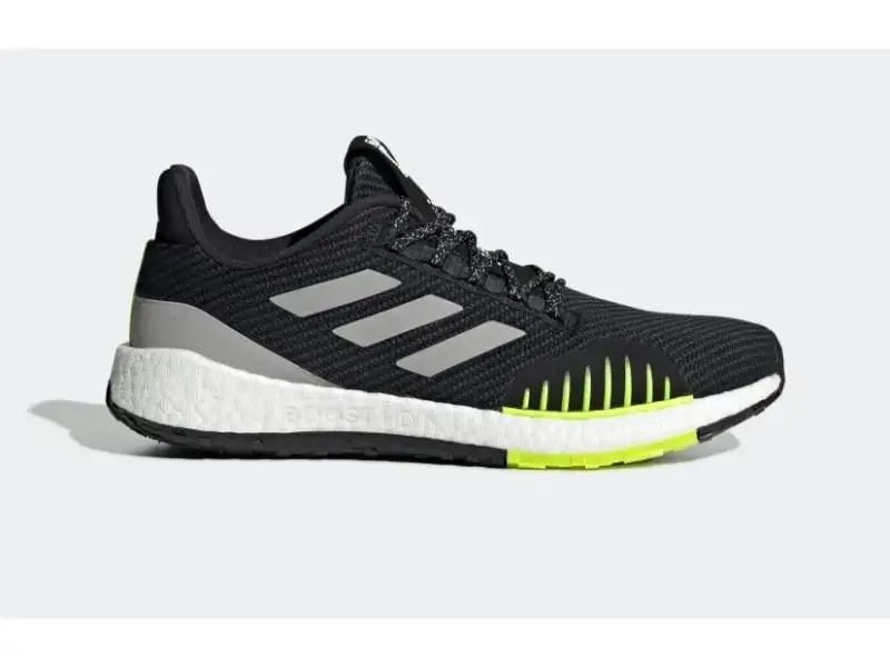 Adidas Pulse Boost HD Winterized sử dụng công nghệ Ballistic Nylon, cho khả năng chống thấm nước và giữ ẩm tuyệt vời