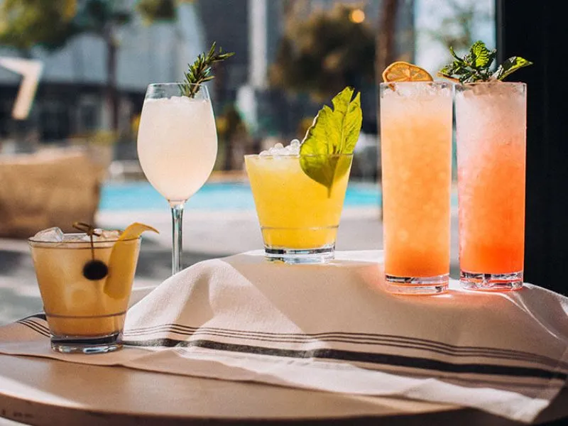 Những cách trang trí đẹp mắt nâng cao trải nghiệm Mocktail là gì?