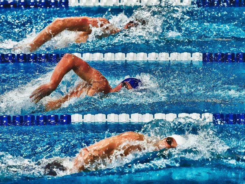 Bơi giúp cải thiện sức khoẻ tim mạch
