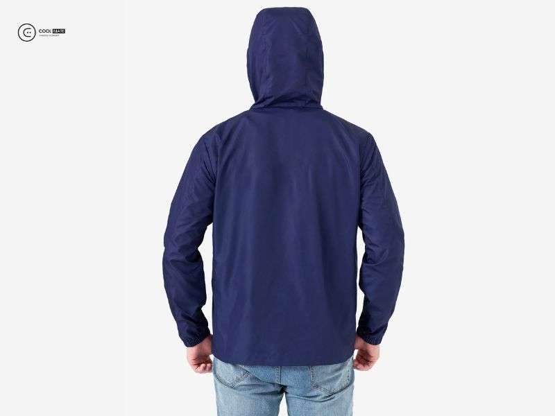 top-09-mau-ao-khoac-gio-local-brand-nam-sieu-am-trong-mua-lanh-1597