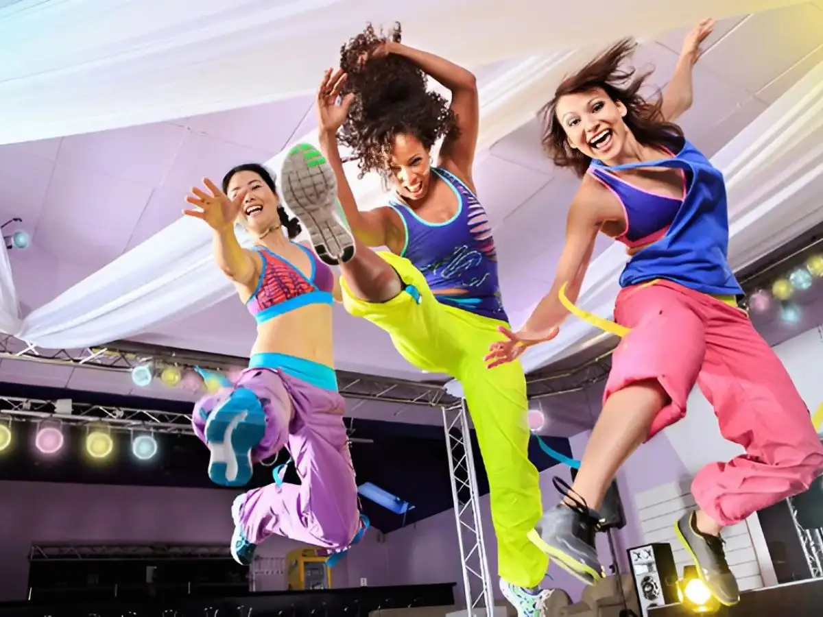 Nên tập Aerobic hay Zumba? Hướng dẫn lựa chọn bài tập dành riêng cho bạn