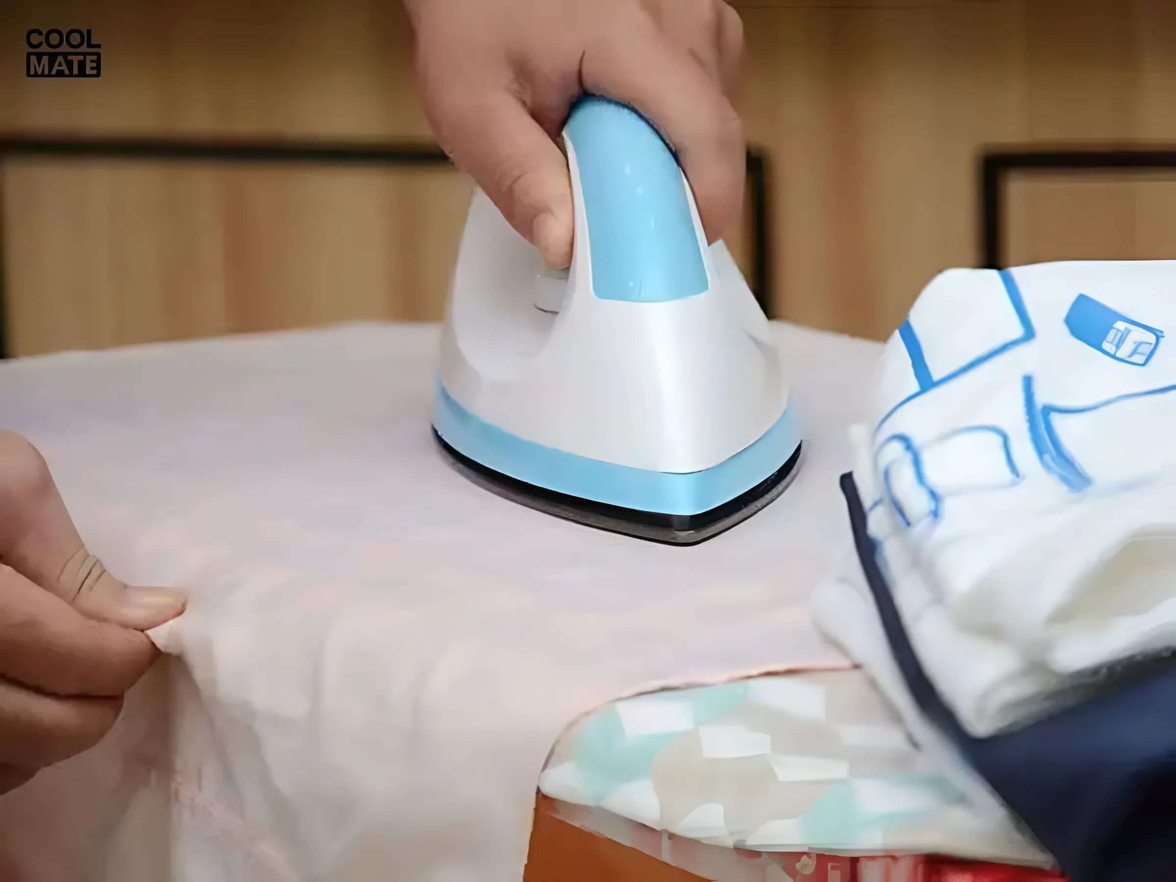 Cần Lộn trái áo trước khi ủi