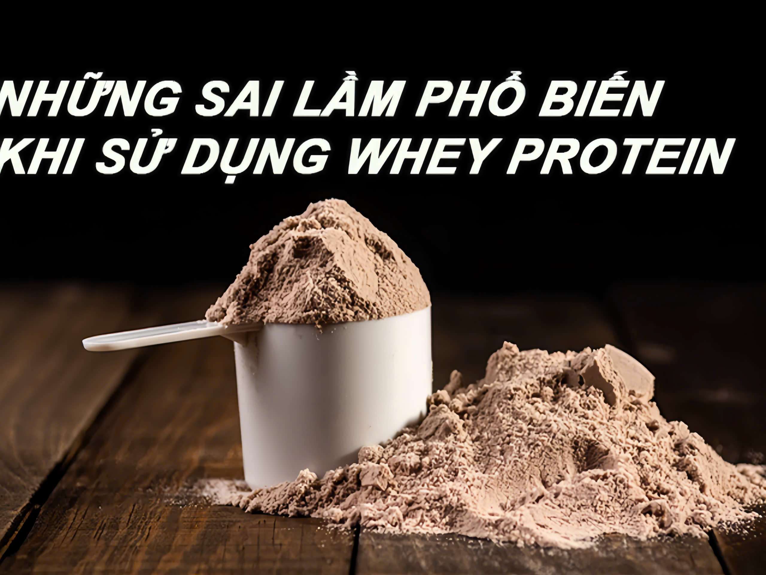 Thực phẩm bổ sung như whey protein, vitamin, khoáng chất...