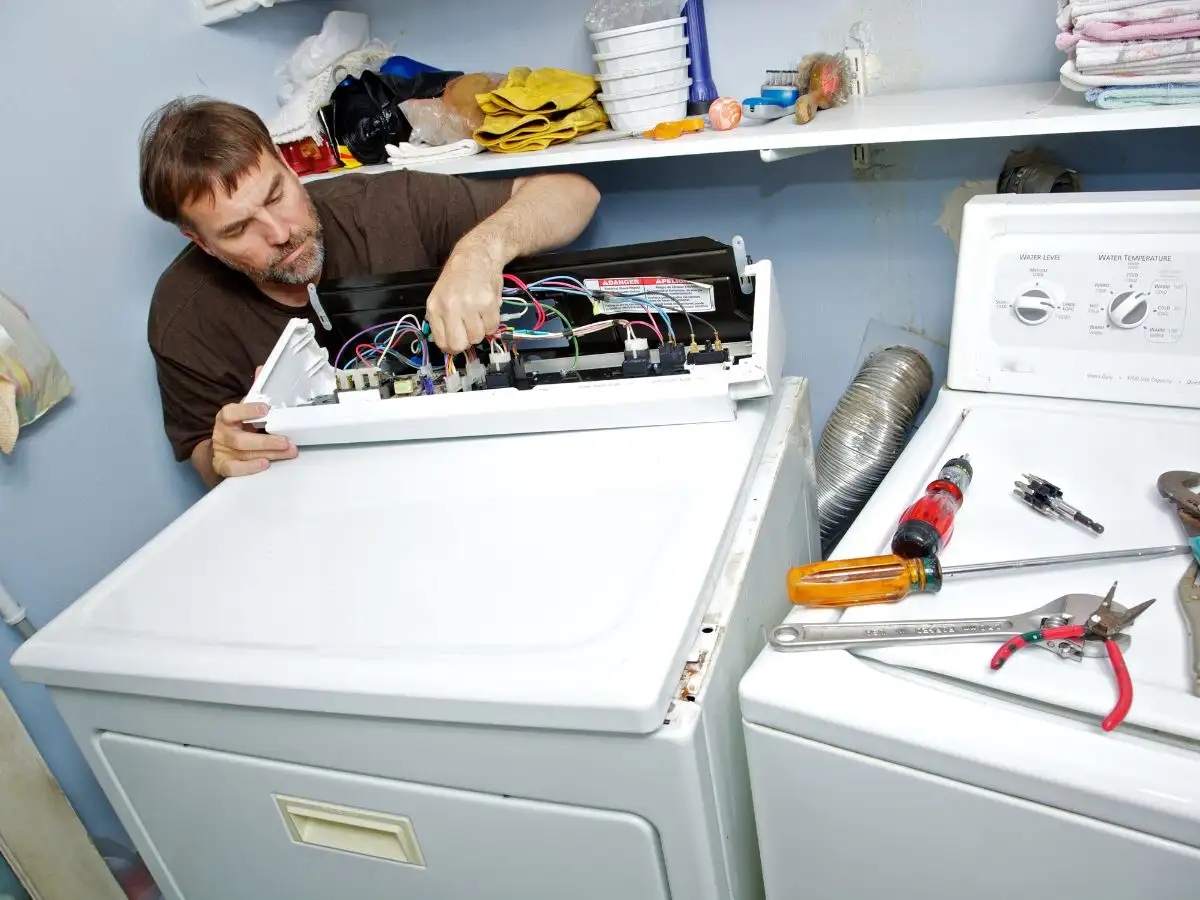 Trước khi mua máy, hãy đo đạc kỹ lưỡng không gian dự định lắp đặt, bao gồm chiều rộng, chiều sâu và chiều cao