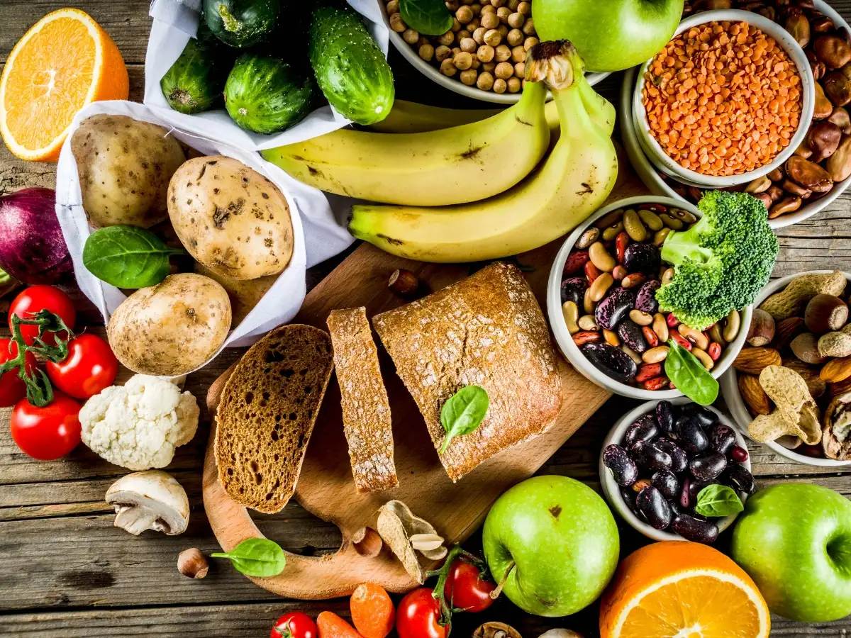 Dinh dưỡng đóng vai trò cực kỳ quan trọng để cung cấp năng lượng và hỗ trợ phục hồi