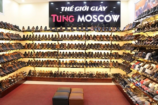 TÙNG MOSCOW là một chuỗi cửa hàng buôn bán giày dép lớn nhất tại Việt Nam
