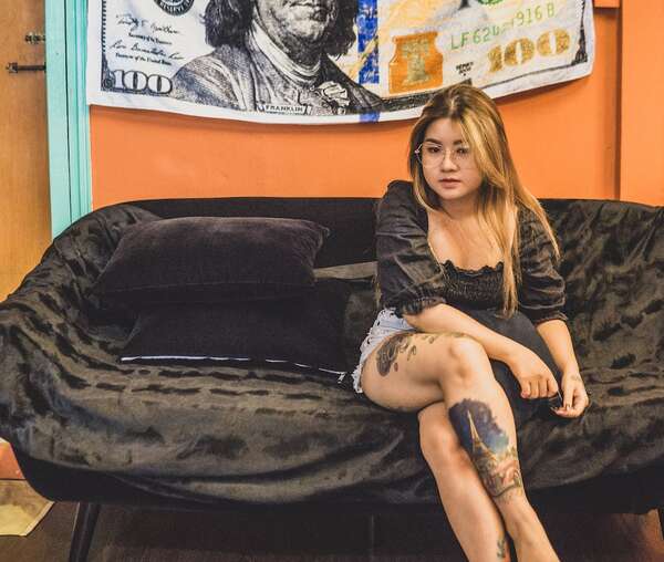 Trần Kim Hằng là chủ tiệm xăm Finical Tattoo Studio nổi tiếng ở Sài Gòn