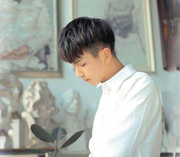 Mẫu tóc nam đẹp trendy Hàn Quốc - Barber shop Vũ Trí