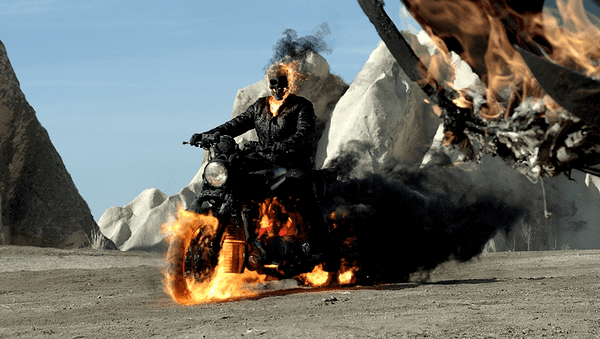 Sau cái chết của bố nuôi thì đây là ngoại hình của Ghost Rider