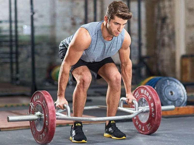 Khái niệm deadlift là gì không chỉ có một dạng duy nhất, mà còn có nhiều biến thể khác nhau