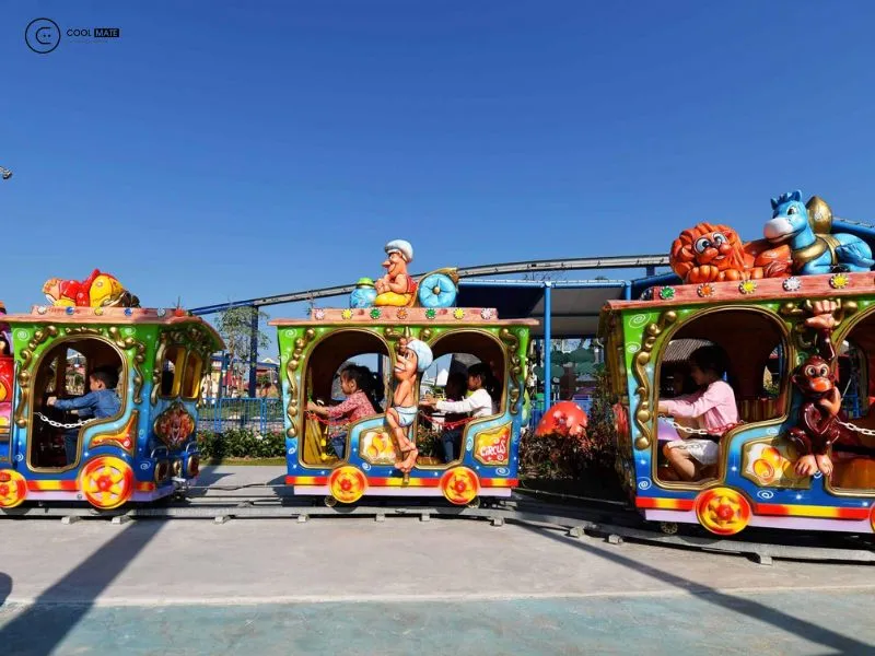 Trò chơi đoàn tàu cổ tích tại Dragon Park Hạ Long