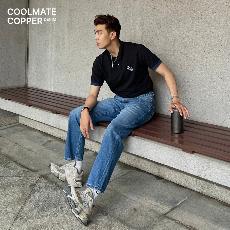 Nổi bật với set đồ đơn giản với áo polo và quần jeans OG Slim của Coolmate