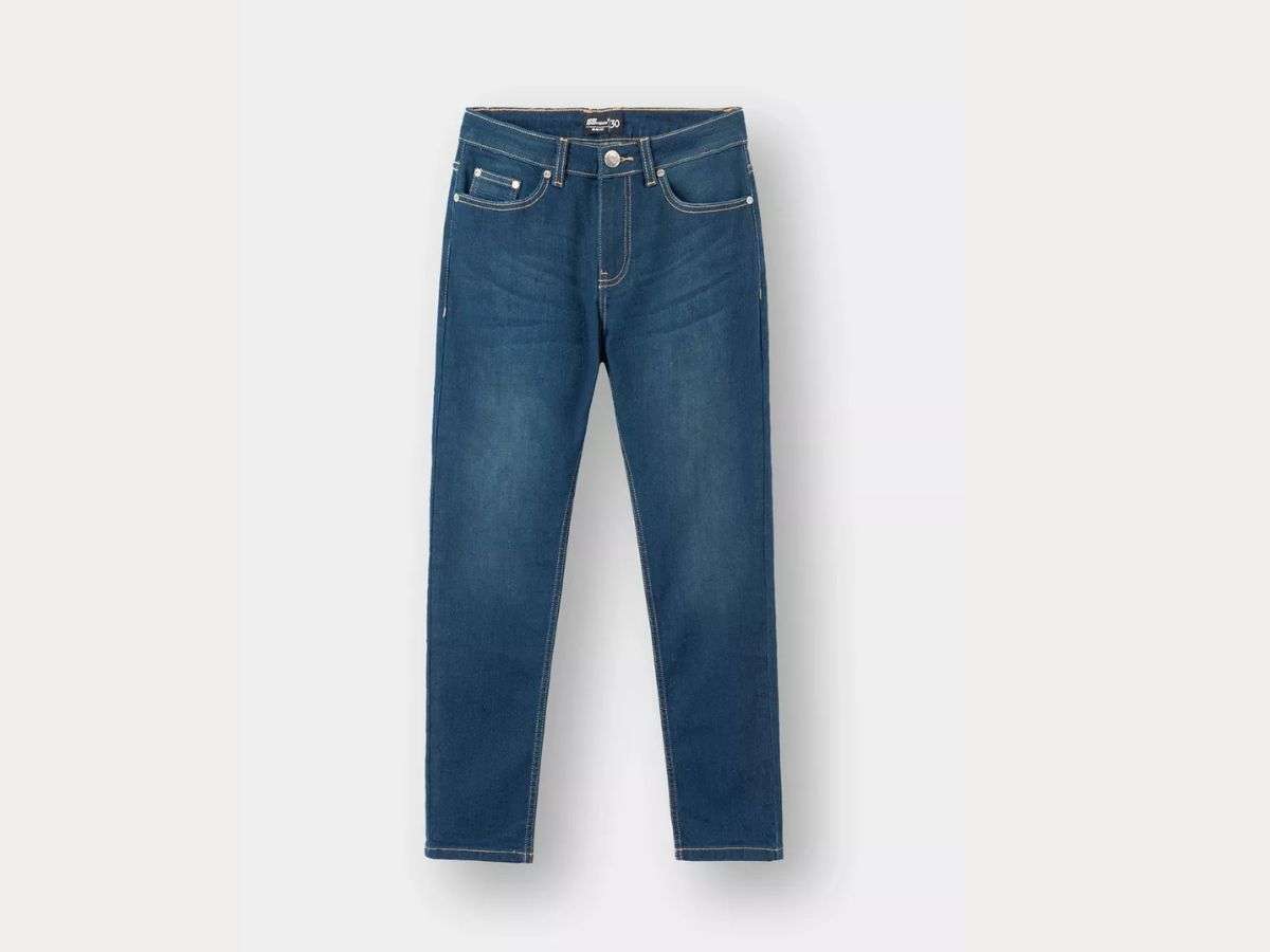 Quần Jeans xanh chàm cho bạn một phong cách "cực bụi"