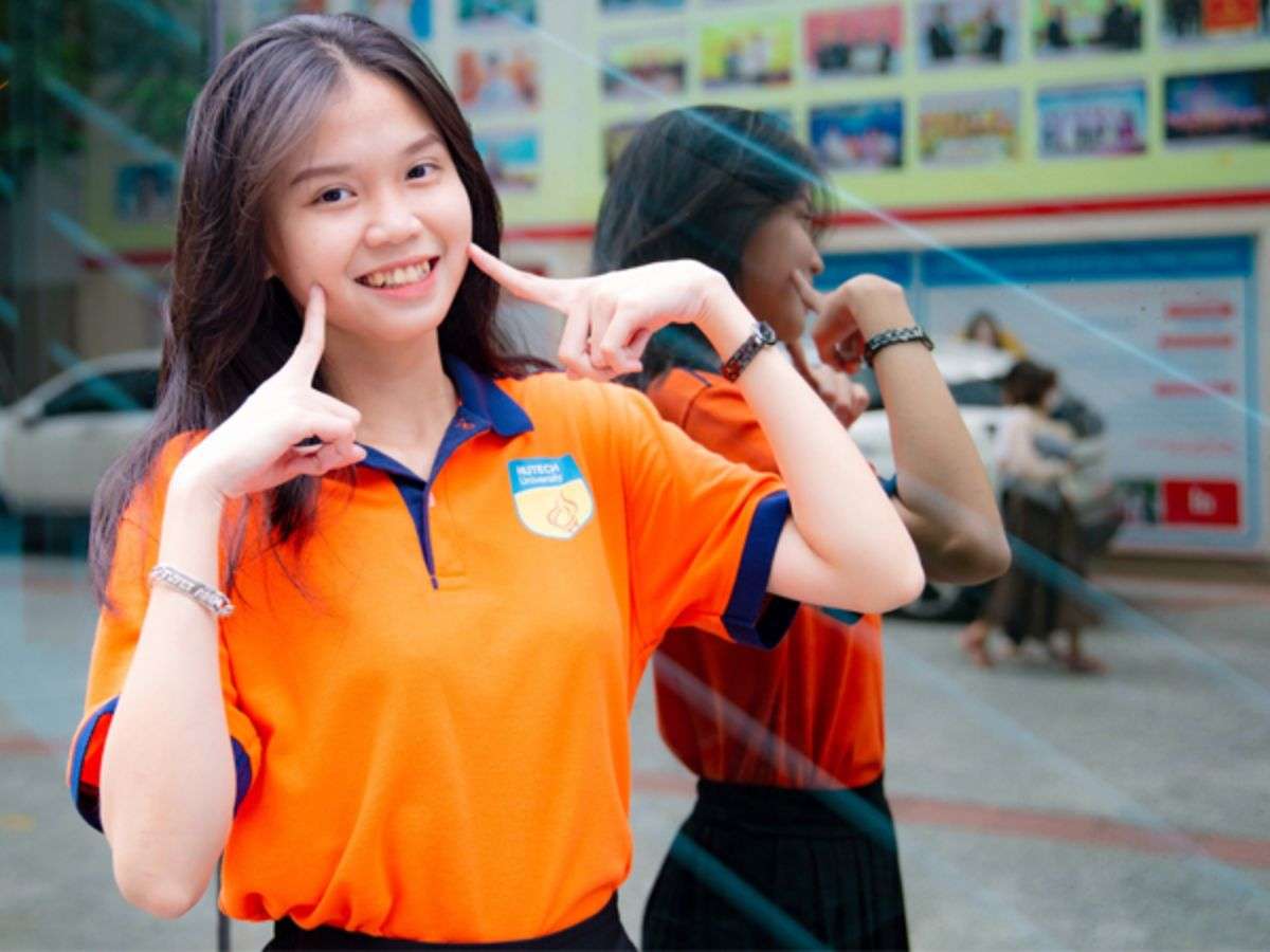 Mẫu đồng phục thể thao năng động 