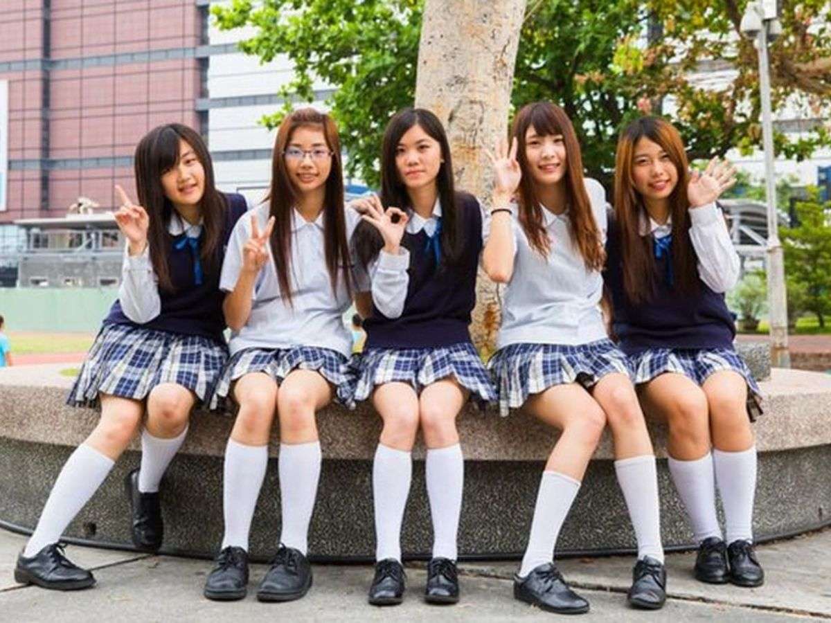 Khí hậu chính là yếu tố quyết định chính đến việc chọn mẫu đồng phục học sinh 