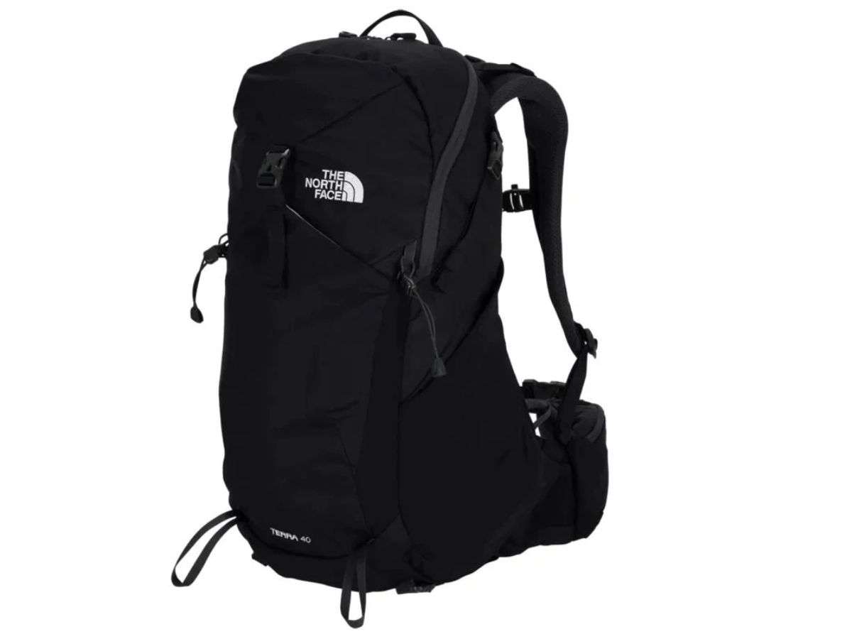Balo The North Face Terra với màu sắc nổi bật, thiết kế mạnh mẽ