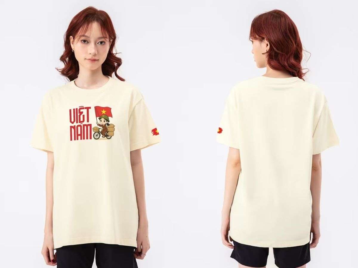 Mẫu áo thun Relaxed Fit Cô Gái Dân Công Hỏa Tiến của Coolmate