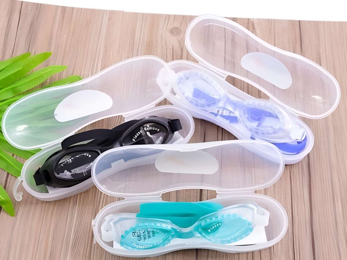 Bảo quản và cất giữ kính bơi