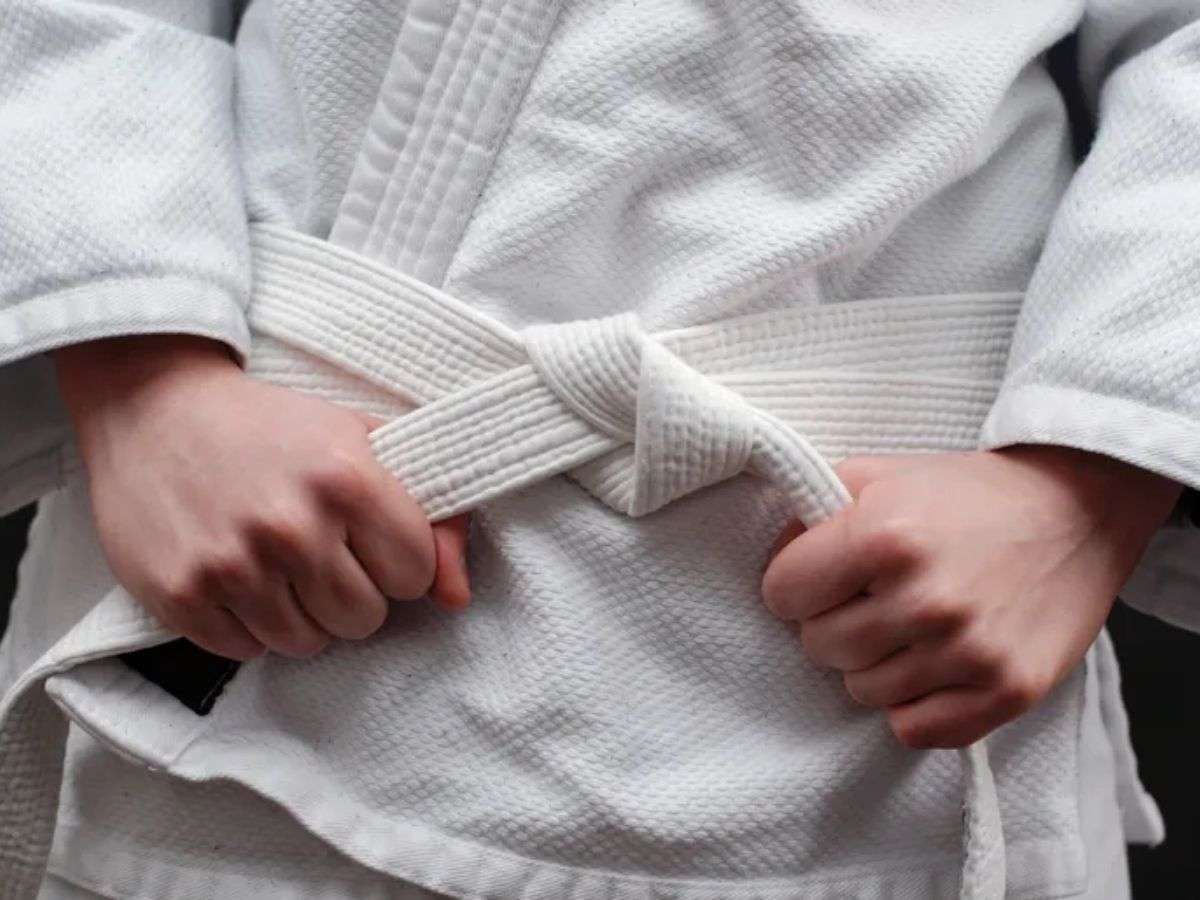 Đai Bị Xoắn Hoặc Nút Thắt Bị Xộc Xệch