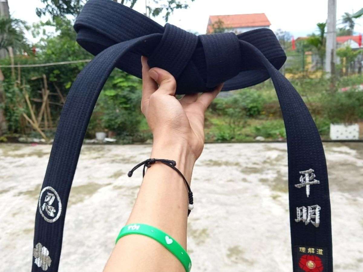 Theo truyền thống đai võ thường sẽ không giặt nếu không thật sự cần
