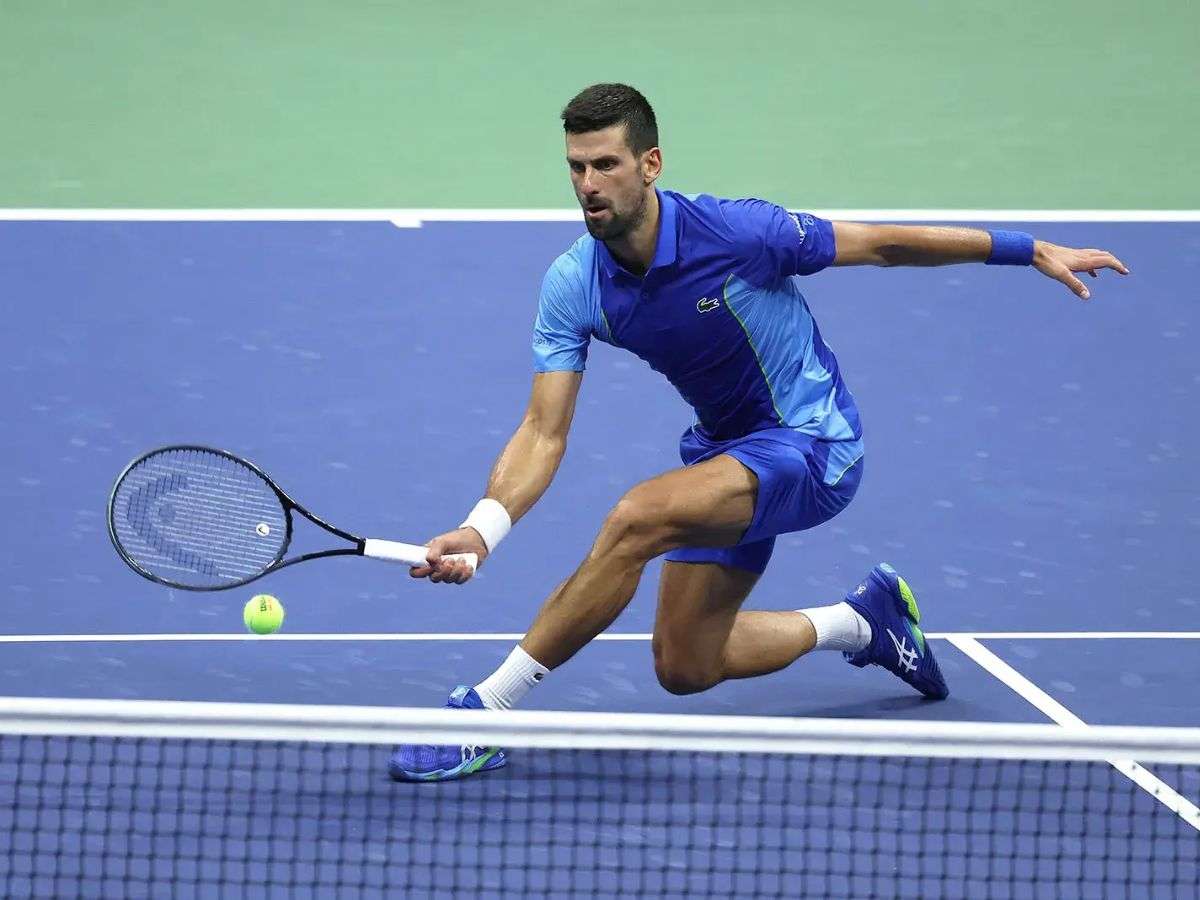 Chọn trang phục tennis chuẩn giúp thoải mái vận động trên sân