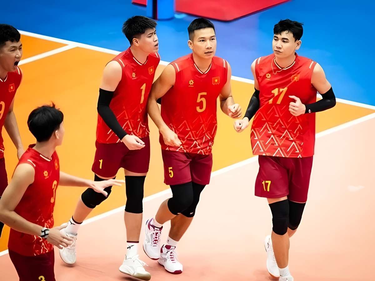 Giày bóng chuyền được thiết kế để đáp ứng sự nhanh nhẹn, linh hoạt và các pha bật nhảy liên tục