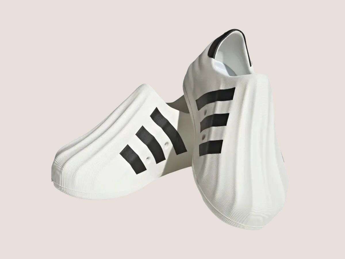 Giày slip on Adidas