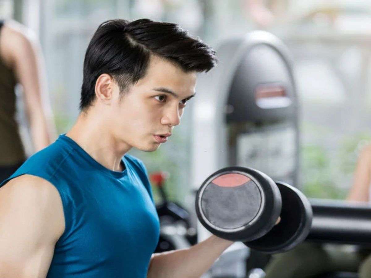 Hít thở đúng kỹ thuật theo từng nhóm bài tập giúp tăng sức bền, tối ưu hiệu suất và giảm nguy cơ chấn thương