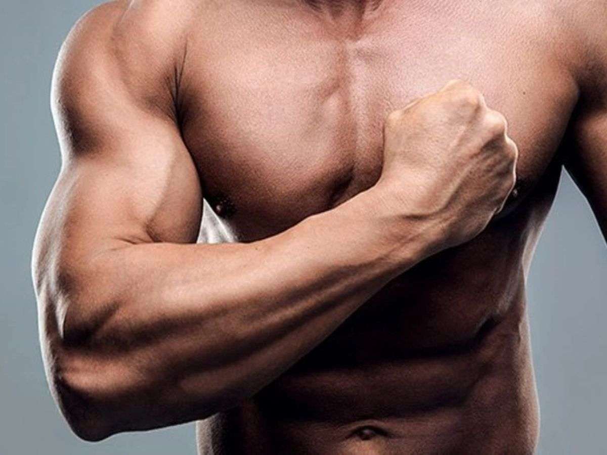 Tăng cơ giúp cơ thể săn chắc, tăng sức mạnh và có thể đi kèm tăng cân lành mạnh