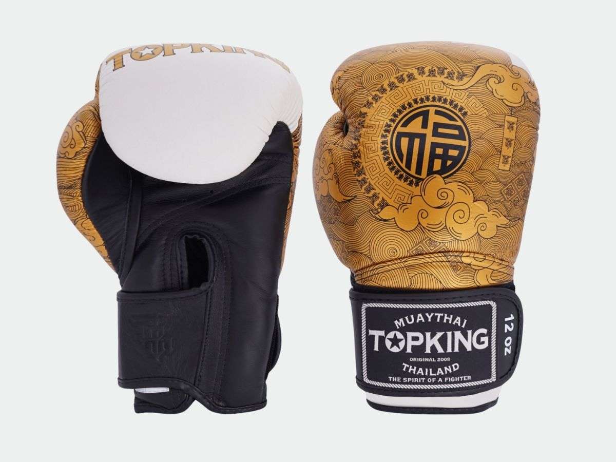 Găng tay boxing có lớp đệm dày dặn và thoáng khí bên trong