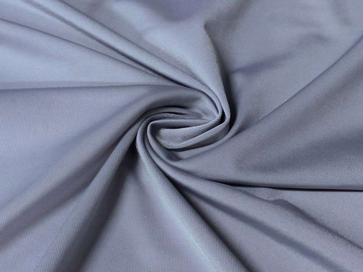 Vải thun lạnh với khả năng thoát ẩm nhanh