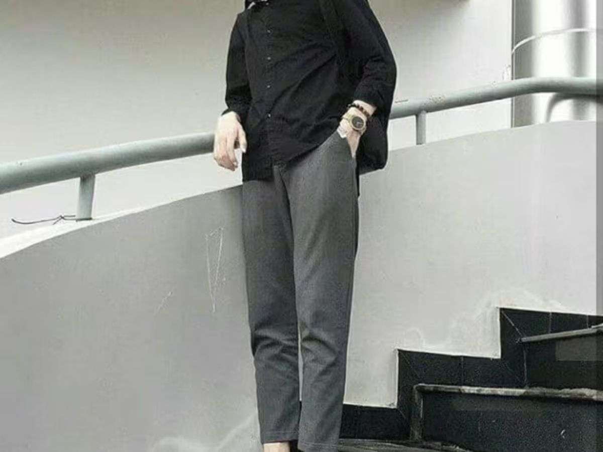 Phối sơ mi trắng và quần Baggy