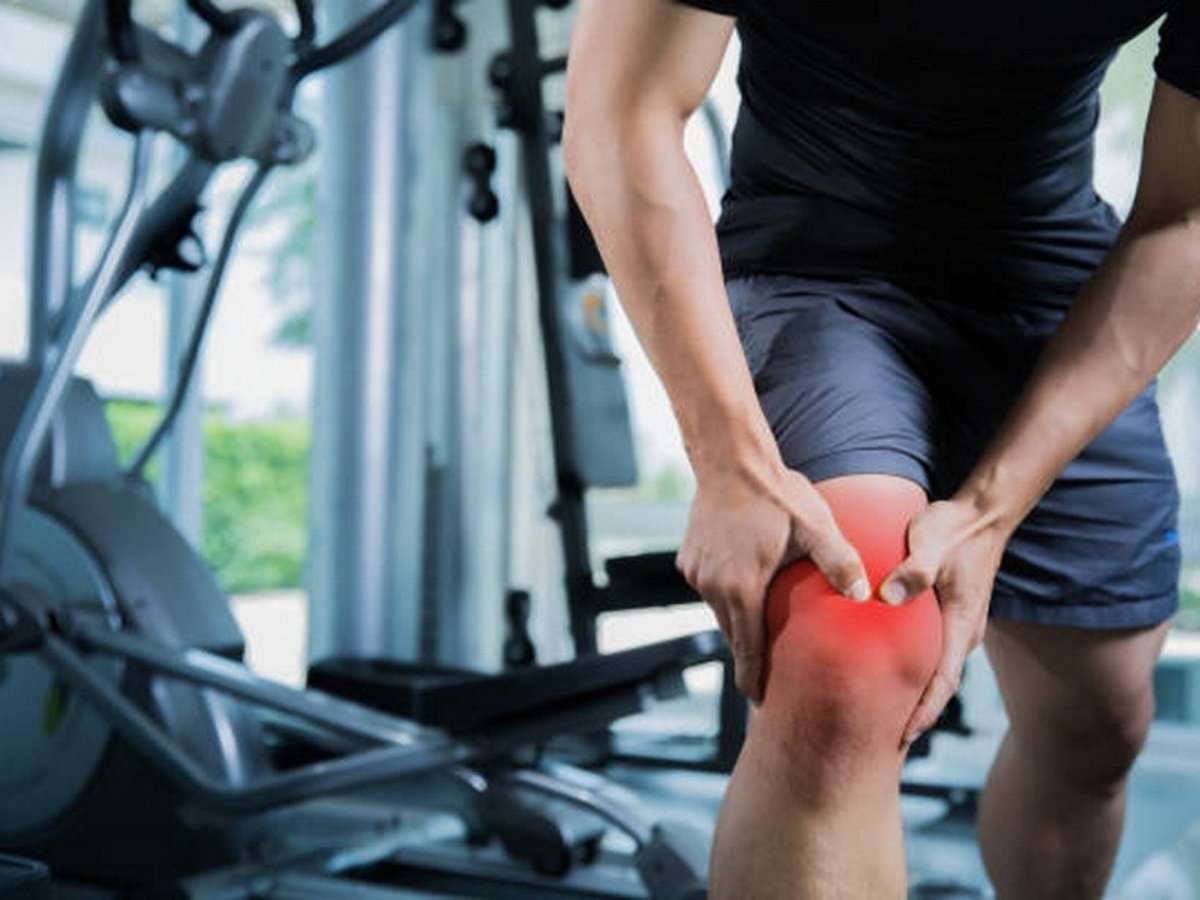 Squat cải thiện độ linh hoạt và tăng độ bền của khớp hông, gối, mắt cá chân, giúp giảm nguy cơ chấn thương