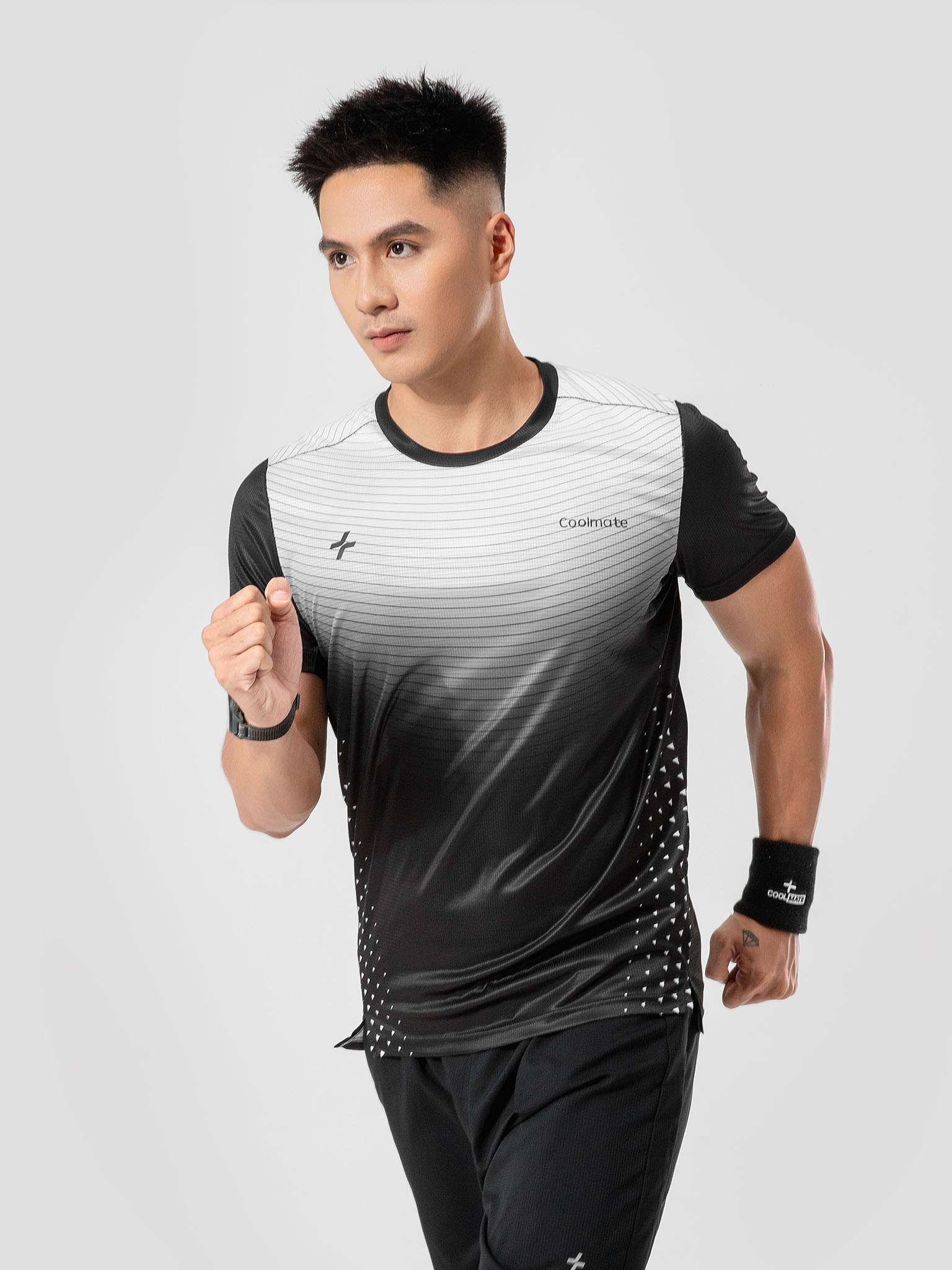 Tshirt chạy bộ nam Gradient