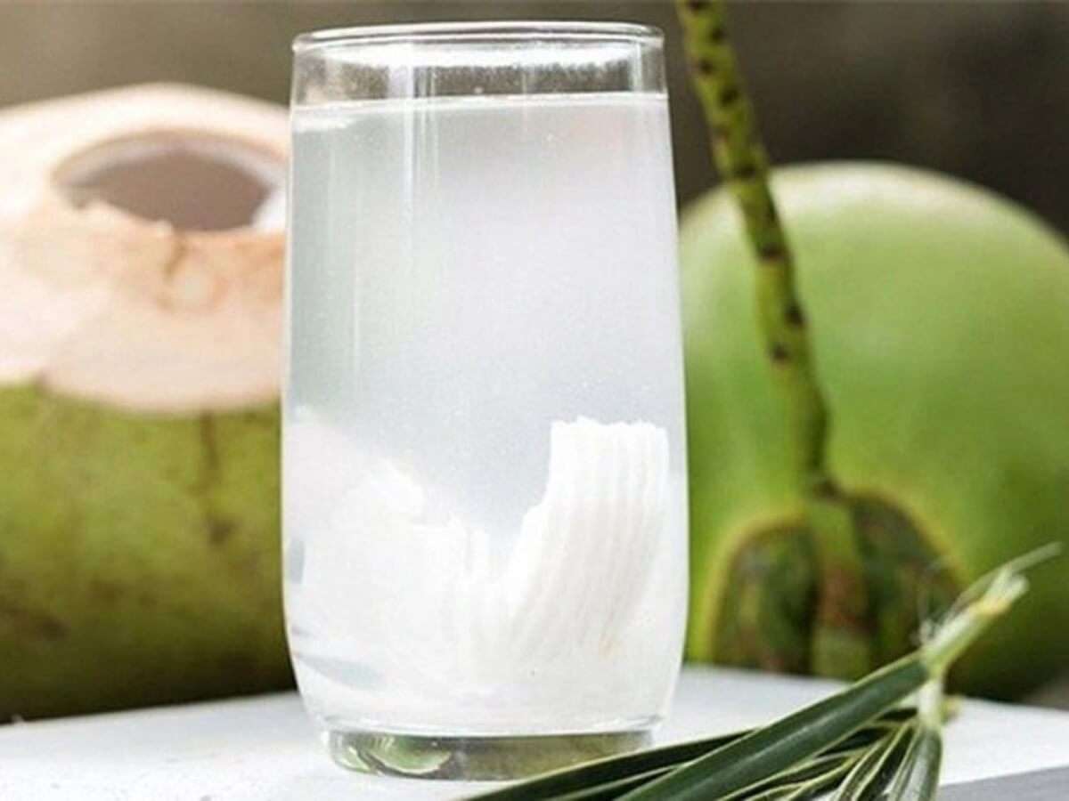 Nước dừa giàu kali, ít đường, tốt cho tập vừa 