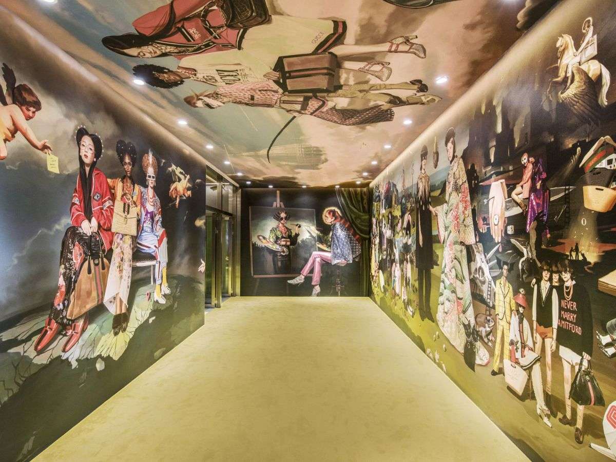 Triển lãm mang tên “Archetypes Gucci Garden” của Gucci trong Roblox được tổ chức vào tháng 5 năm 2021