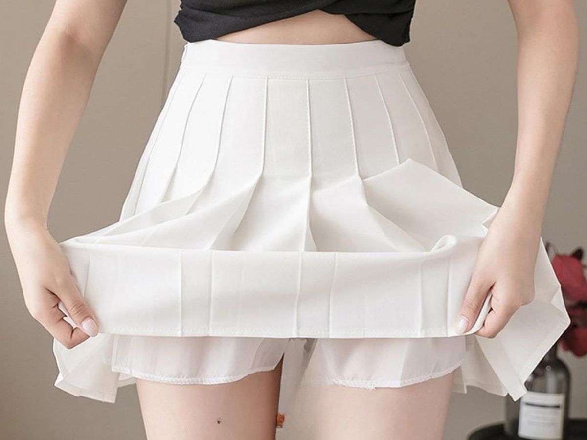 Chân váy tennis có quần bảo hộ bên trong