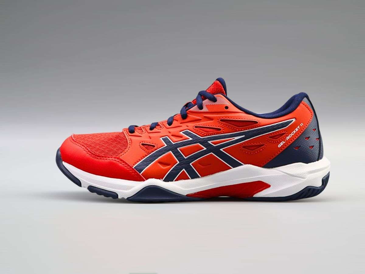 Asics Gel-Rocket 11 được xem là người bạn đồng hành lý tưởng cho những ai mới bắt đầu làm quen với bóng chuyền