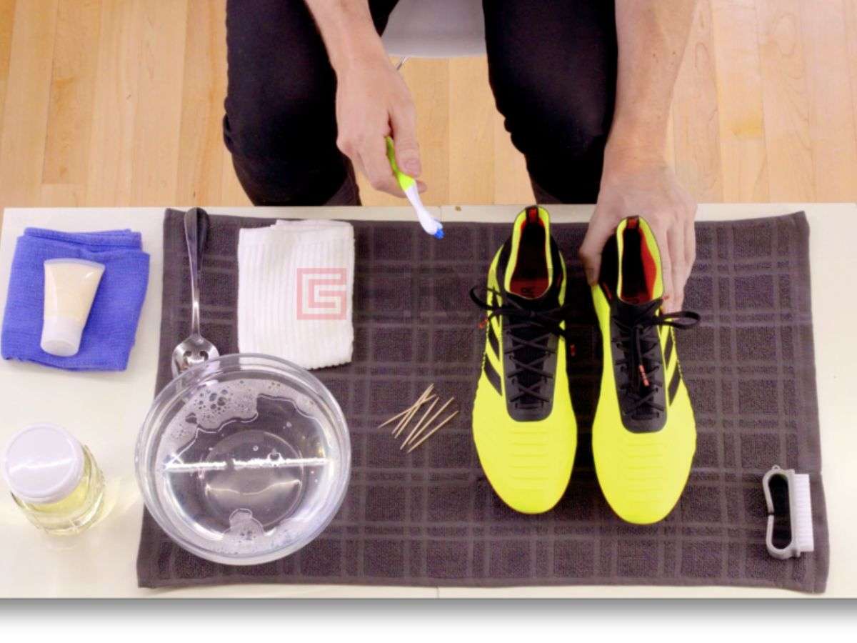 Cách bảo quản giày đá bóng Adidas