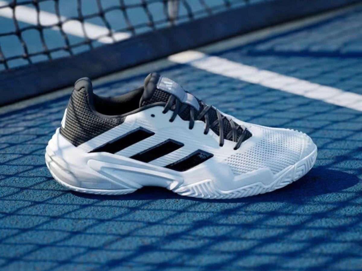 Giày tennis Adidas Barricade