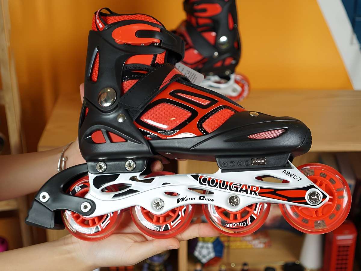 Các mẫu Inline Skates như Cougar MZS835L hay Flying Eagle F1S là lựa chọn sáng giá cho người mới bắt đầu